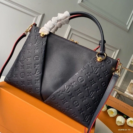 WIS MM TOTE VUITTON V LOUIS 0122